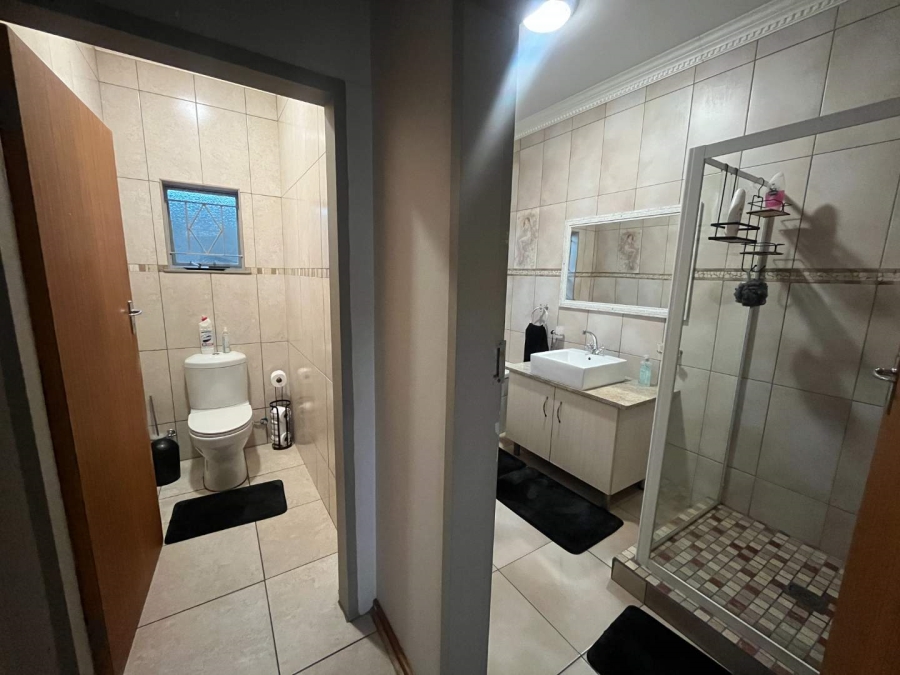 3 Bedroom Property for Sale in Flora Park Northern Cape